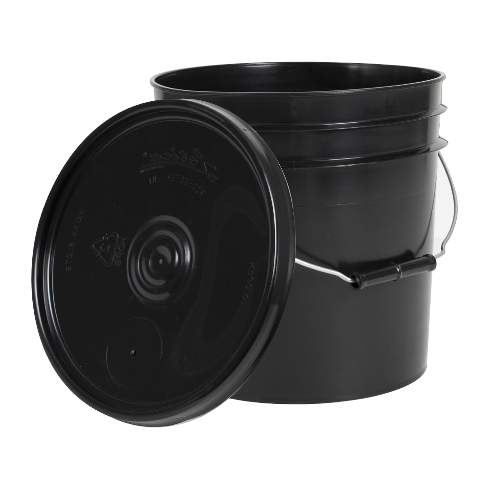 Black 2 Gallon Bucket & Lid