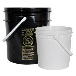plastic paint buckets with lids