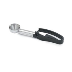 Black Extended Length Squeeze Disher 1.13 oz.