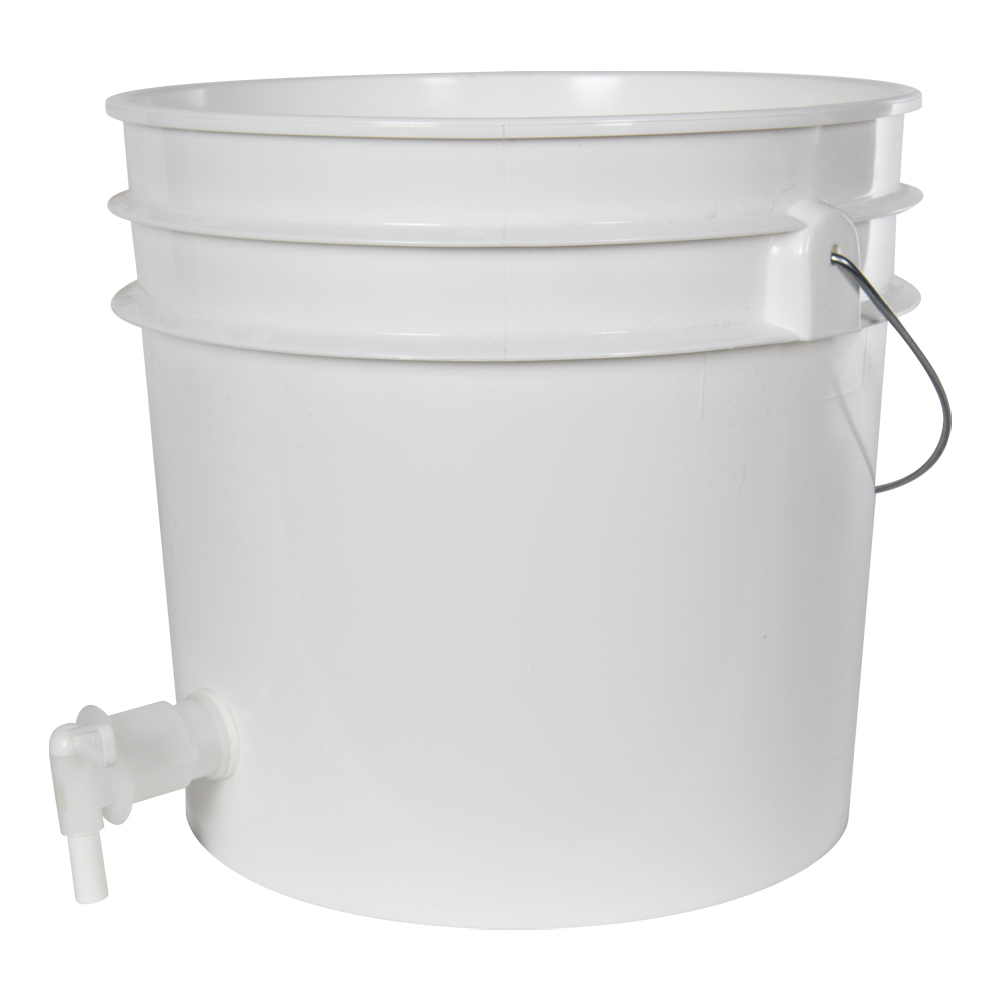 Premium White 31/2 Gallon Tamco® Modified Bucket with Spigot U.S